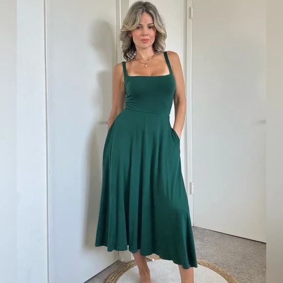 green emerald velvet dress Mary Elegant Pleats Sheath Column Maxi Bridesmaid Dresses, Dusty Sage main image 0